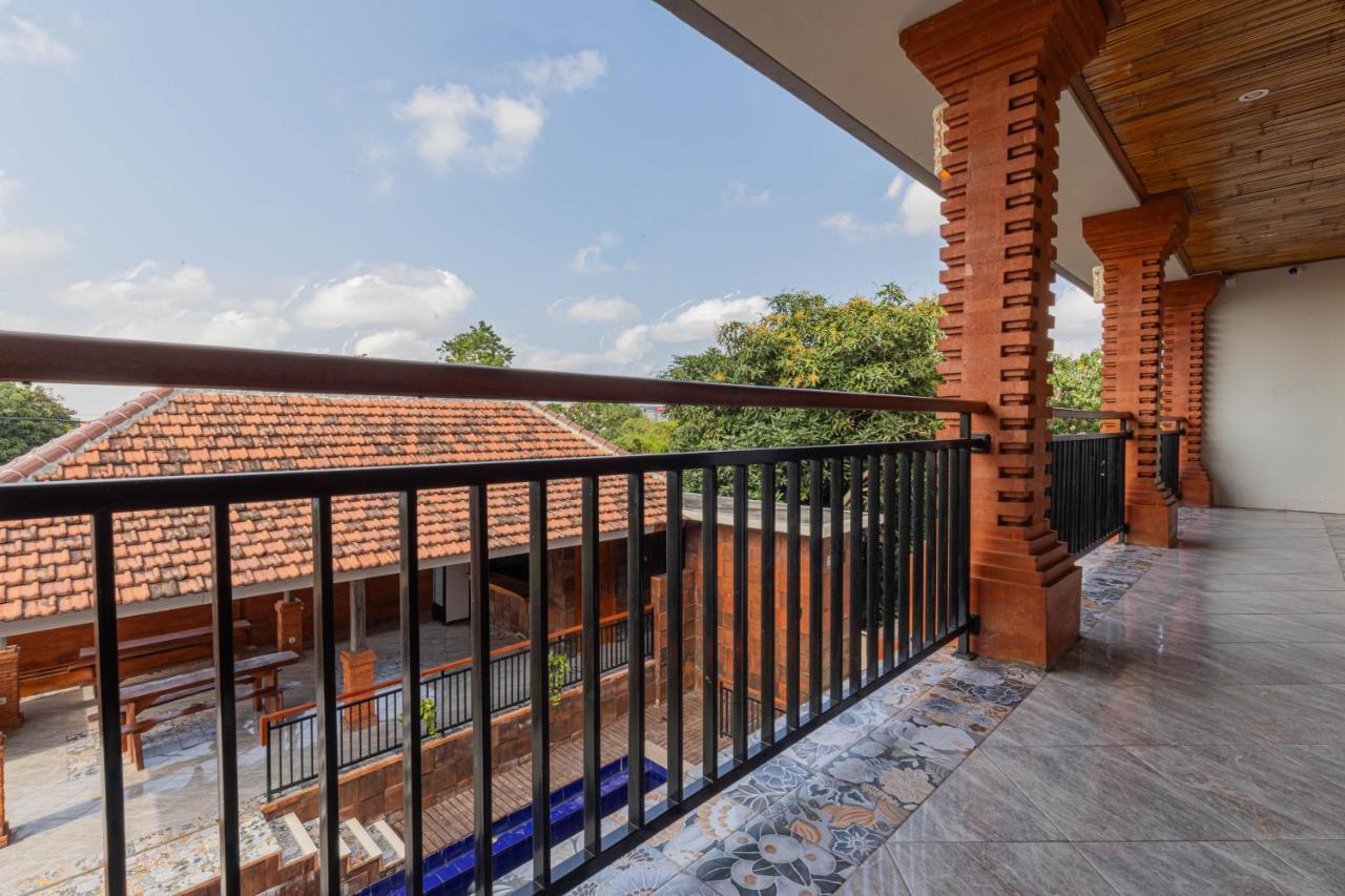Candra Loka Studio & Apartment By The Loka Kerobokan Exterior foto